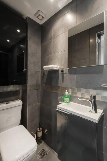 Modern Office Apartment.Wifi,2A/C,Luxury Fur/Tures Thessaloniki Exterior photo